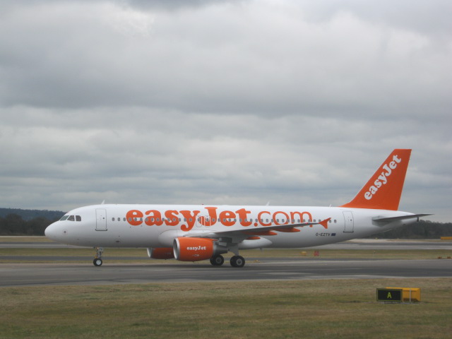 File:EasyyjetMAN.JPG