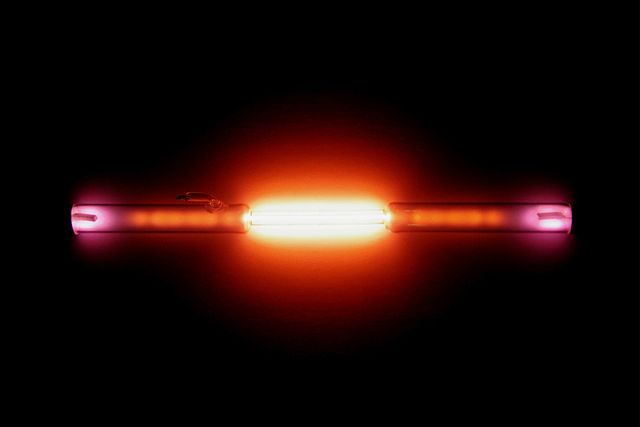File:Helium discharge tube.jpg