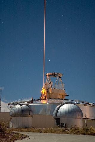 File:Starfire Optical Range - sodium laser.jpg