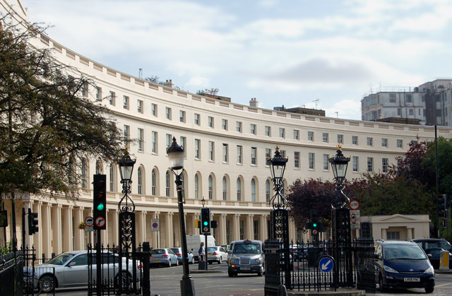 File:The east curve of Park Crescent, London - geograph.org.uk - 1524045.jpg