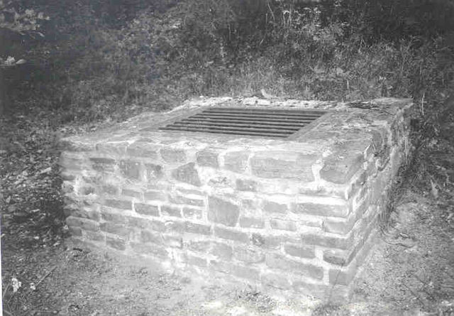 File:Eifelwasserleitung03.jpg