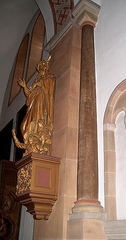 File:Eifelmarmor01.jpg
