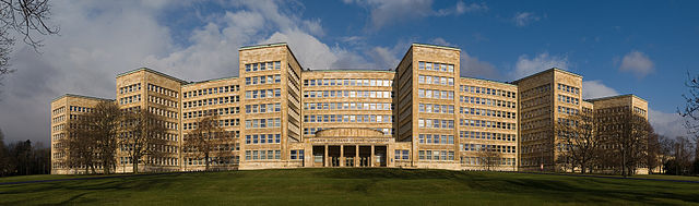 File:Goethe University Frankfurt Poelzig Building Panorama.jpg