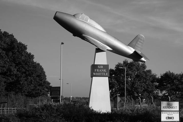File:FrankwhittleE28-39farnborough.jpg