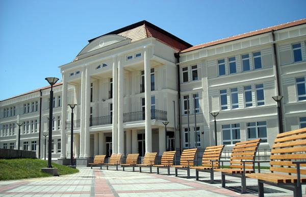 File:University.JPG