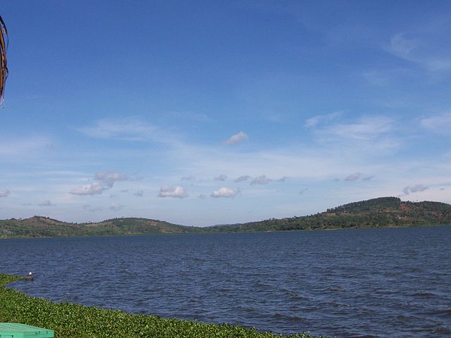 File:Africa Lake Victoria 10 006.jpg