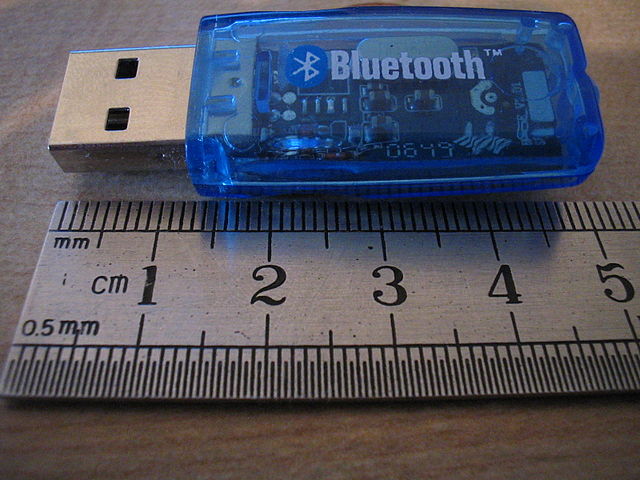 File:BluetoothUSB.jpg