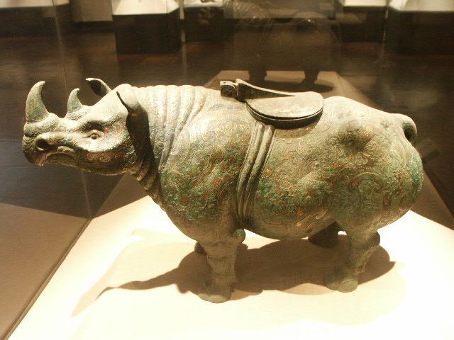 File:Xihan rhino, gold & silver inlays.JPG