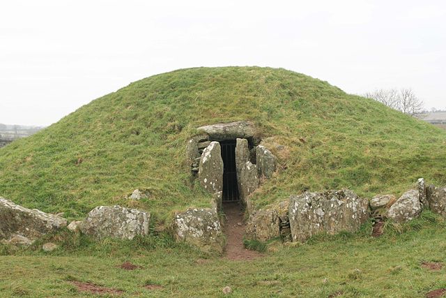 File:BrynCelliDdu3.jpg