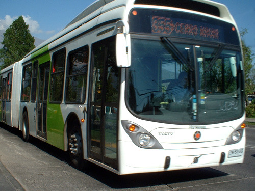 File:Transantiago bus articulado.jpg