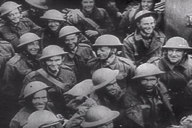 File:British troops ship dunkerque.png