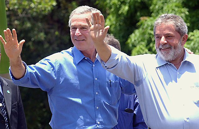 File:Bush Lula133635.jpg