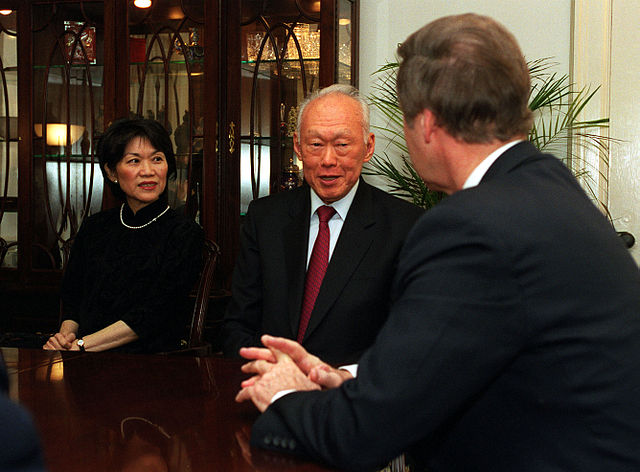 File:Lee Kuan Yew Cohen.jpg