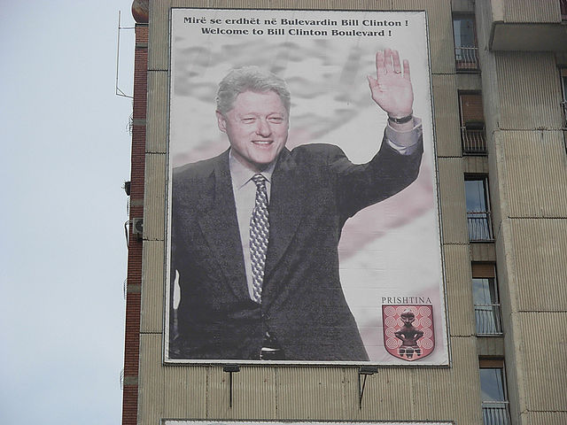 File:Bill Clinton Boulevard2.jpg