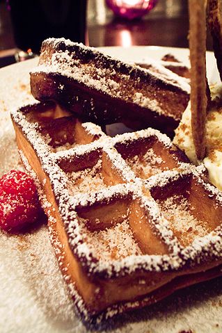File:Brussels waffle.jpg