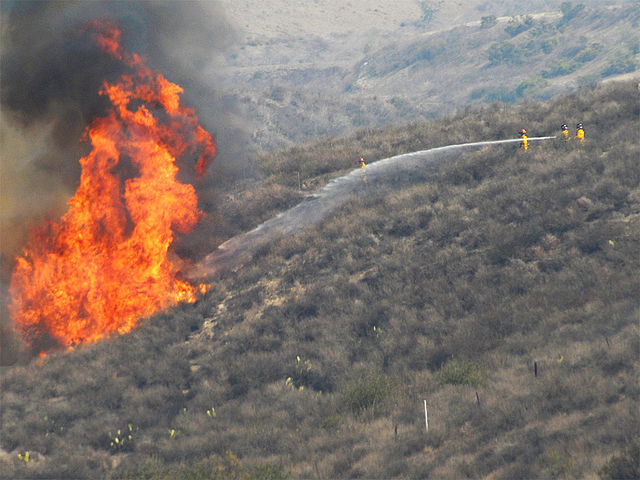 File:Firefighters battle a blaze SoCal October 2007.jpg