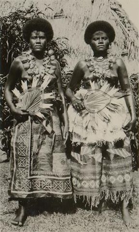 File:Fijian women ceremonial.jpg