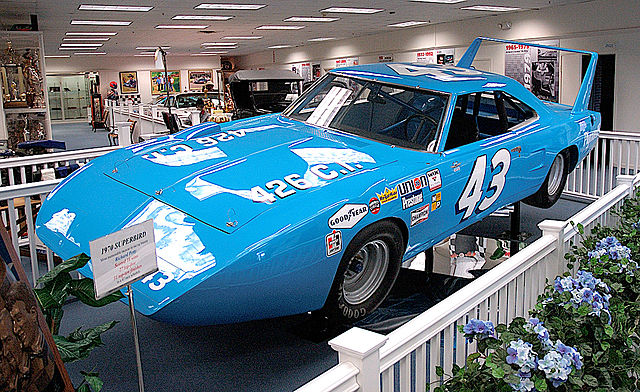 File:RichardPettyRoadrunner.jpg