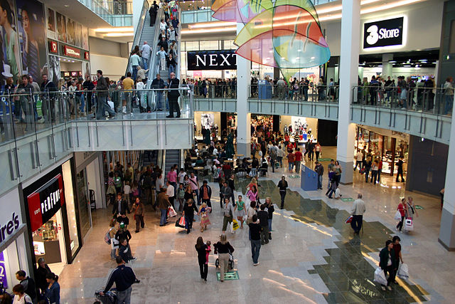 File:Drake circus interior.jpg