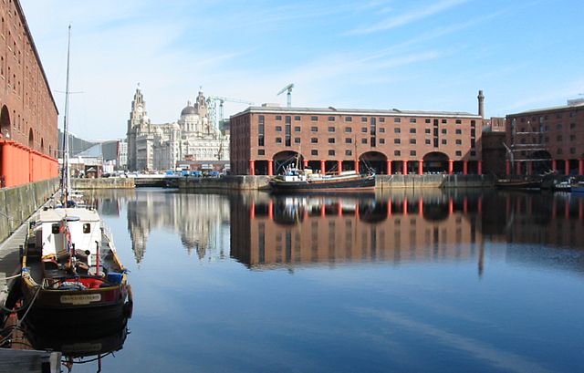 File:Albert Dock Liverpool 7.jpg