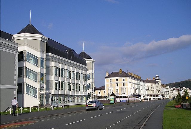 File:Venue Cymru Llandudno.jpg