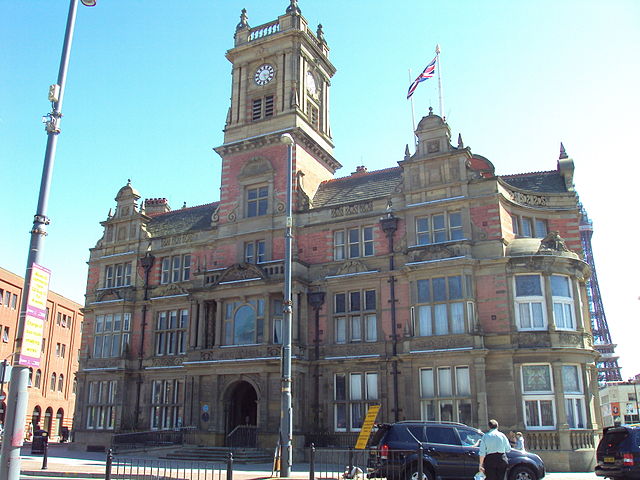 File:Blackpool Town Hall - DSC07226.JPG