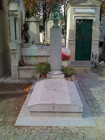 File:Manet-grave.jpg