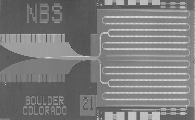 File:NISTvoltChip.jpg