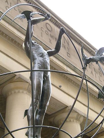 File:Outside Union Station.jpg