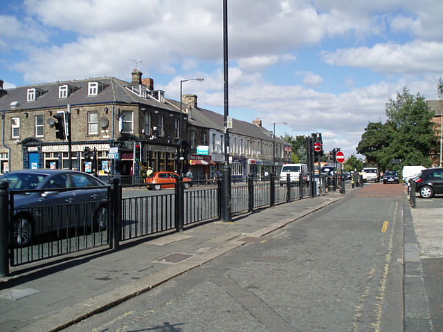 File:Gosforth High Street 2.jpg