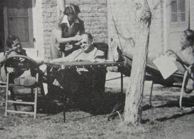 File:Writing Kane.JPG