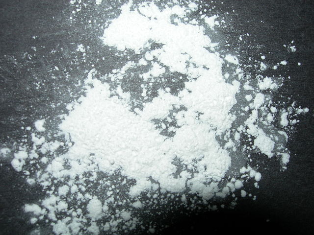 File:Talcum Powder.JPEG