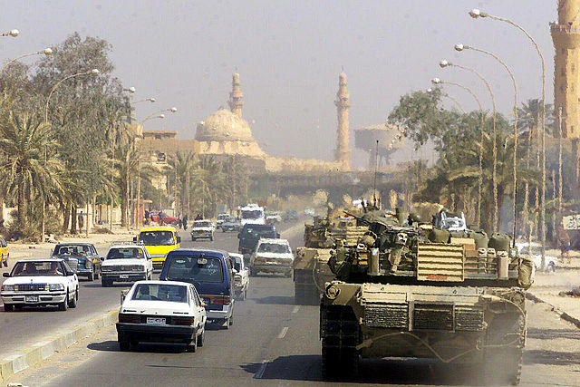 File:USMarineTankinBaghdad.jpg
