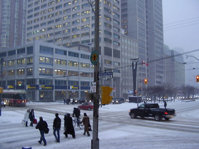 File:Dundas and University Winter.JPG
