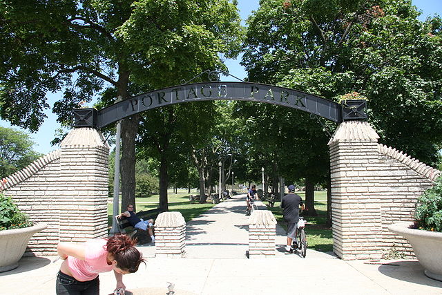 File:Portage Park Chicago Gate.JPG
