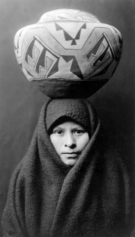 File:Zuni-girl-with-jar2.png