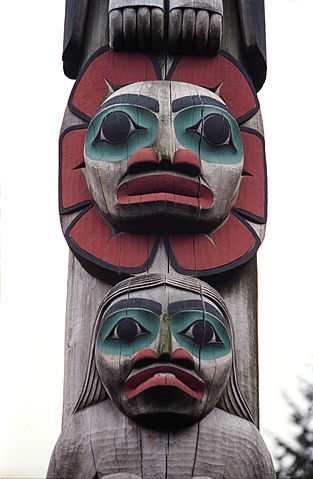 File:Totem pole (js) 2.jpg