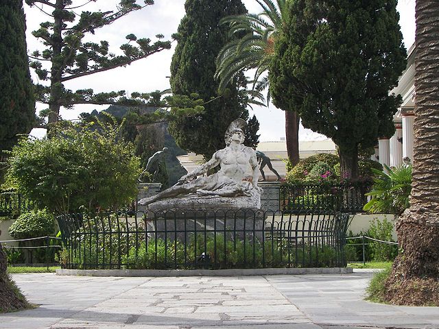 File:Achilles thniskon in Corfu.jpg