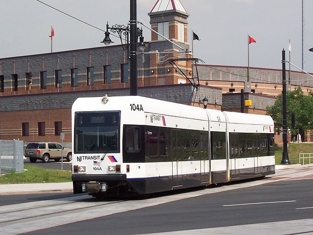File:New Jersey Transit Newark Light Rail Kinkisharyo104.jpg