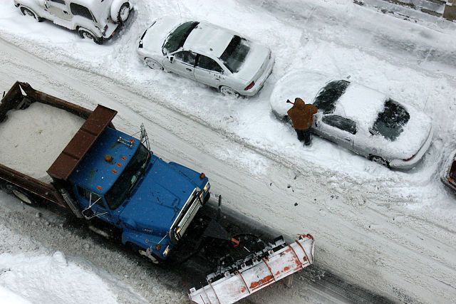 File:Snow-Minneapolis-2007-03-02.jpg
