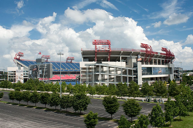 File:LP Field 2009 crop.jpg