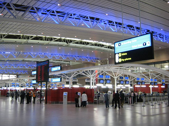 File:KSIA-Departures.jpg