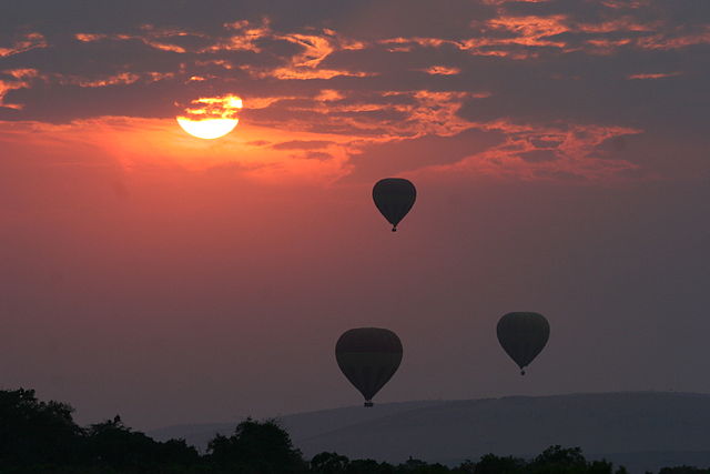 File:Balloons Mara.jpg