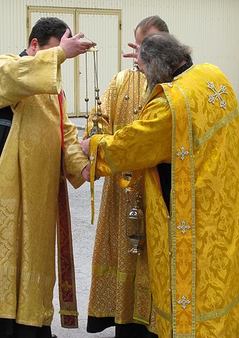 File:Orthodox deacons.jpg