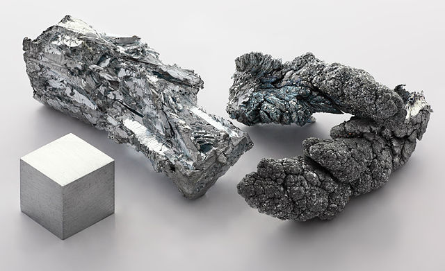 File:Zinc fragment sublimed and 1cm3 cube.jpg