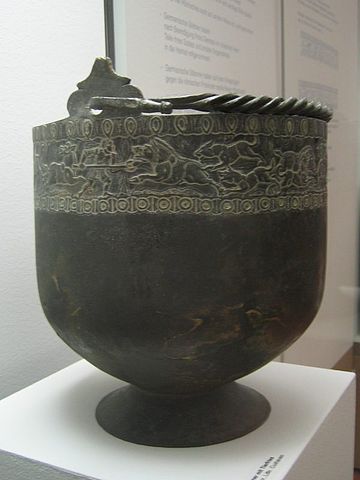 File:Hemmoorer Eimer.jpg