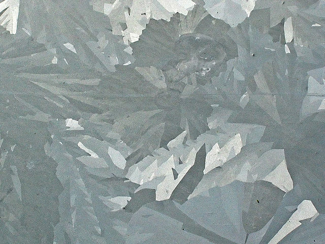 File:Feuerverzinkte Oberfl&auml;che.jpg