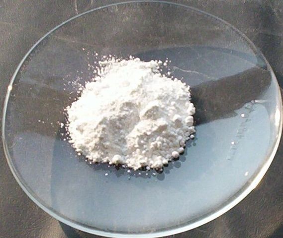 File:Zinc oxide.jpg