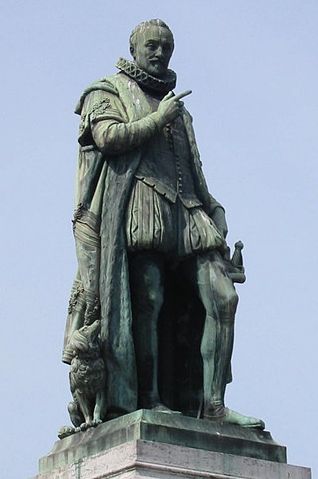 File:Willem van Oranje Standbeeld Den Haag, juni 2003.JPG