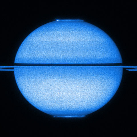 File:Saturn's double aurorae (captured by the Hubble Space Telescope).jpg